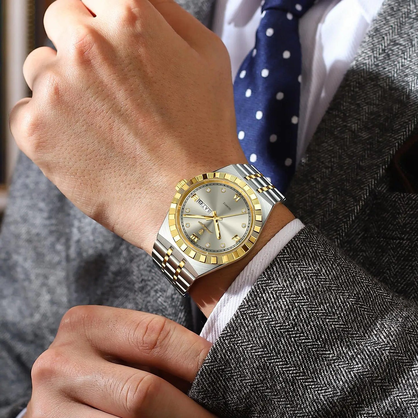 Diamond Dial Calendar Display Men Wristwatch